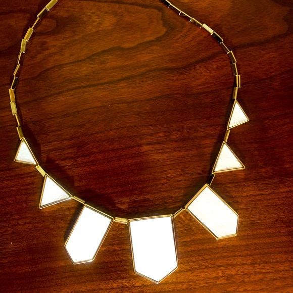 House of Harlow 1960 white and gold necklace - Picture 1 of 4